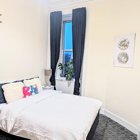 Edinburgh City Center Haymarket Double Room Exteriör bild