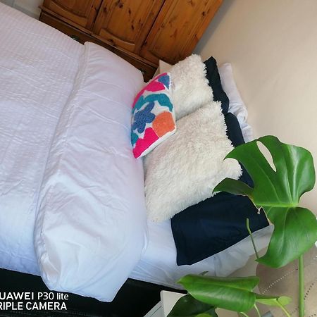Edinburgh City Center Haymarket Double Room Exteriör bild