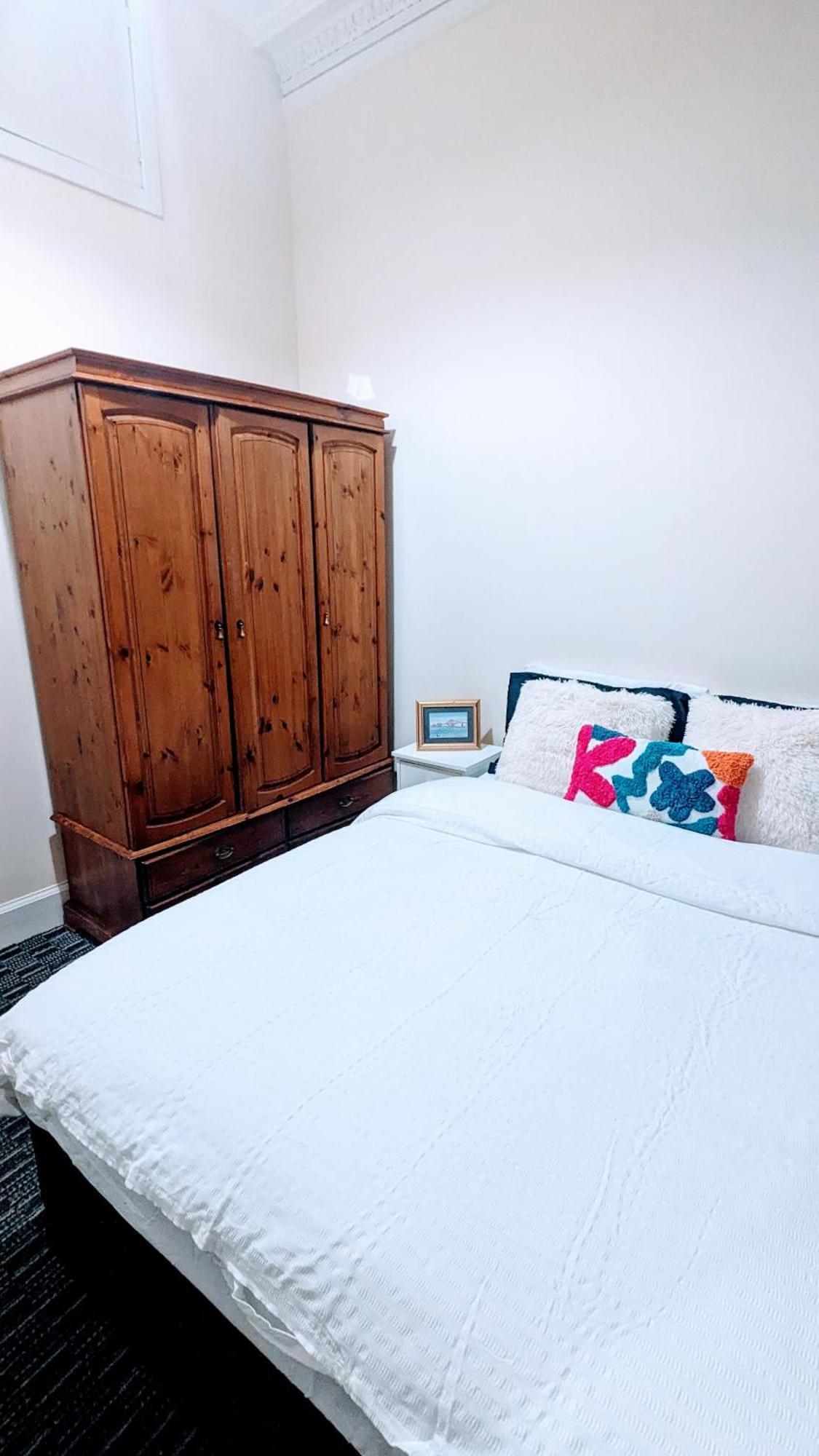 Edinburgh City Center Haymarket Double Room Exteriör bild