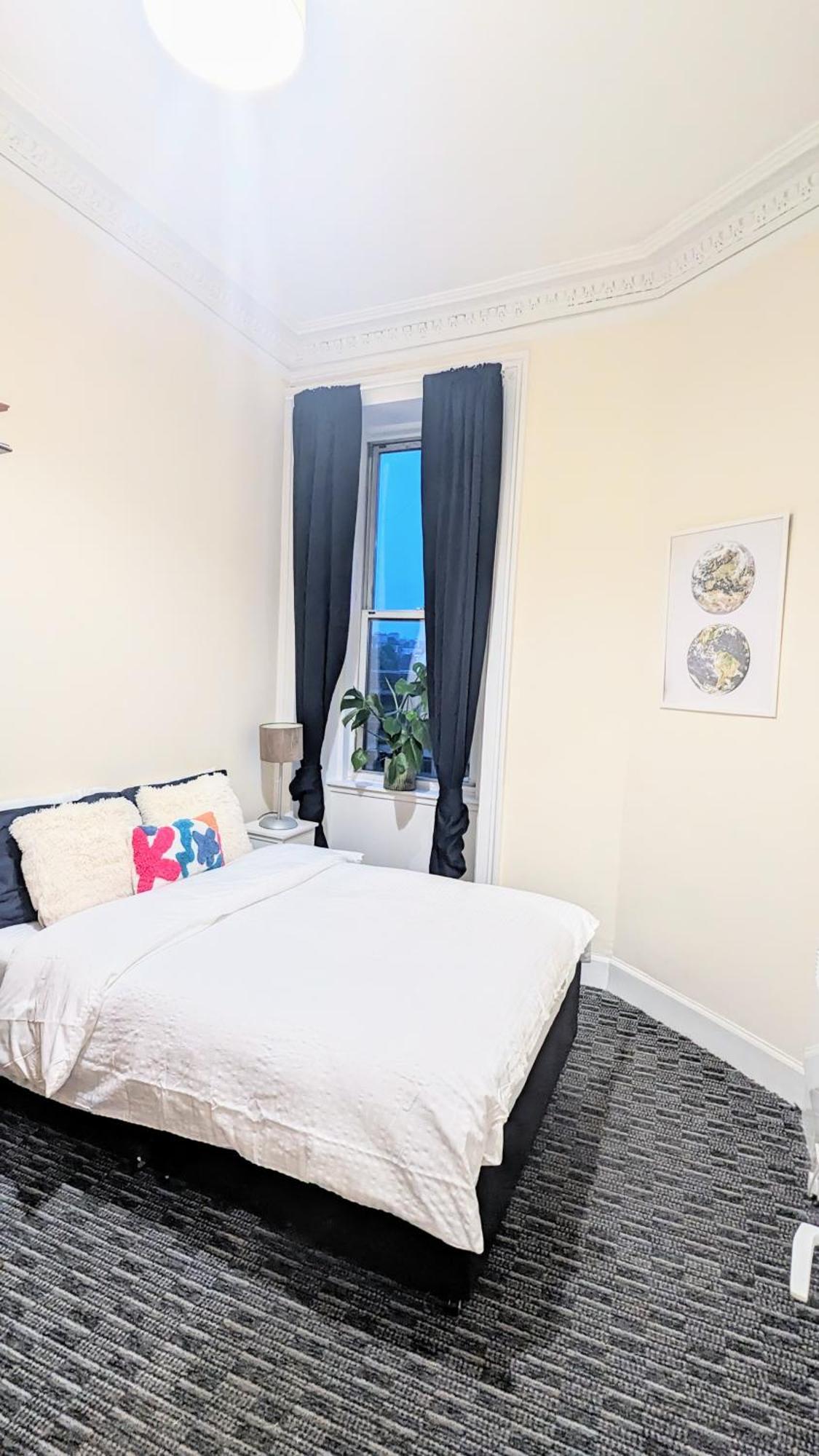 Edinburgh City Center Haymarket Double Room Exteriör bild