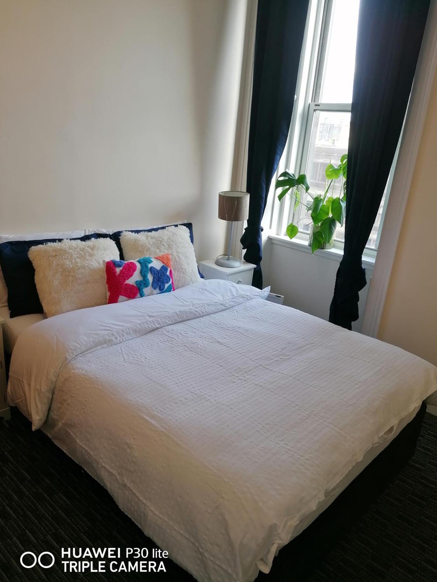 Edinburgh City Center Haymarket Double Room Exteriör bild